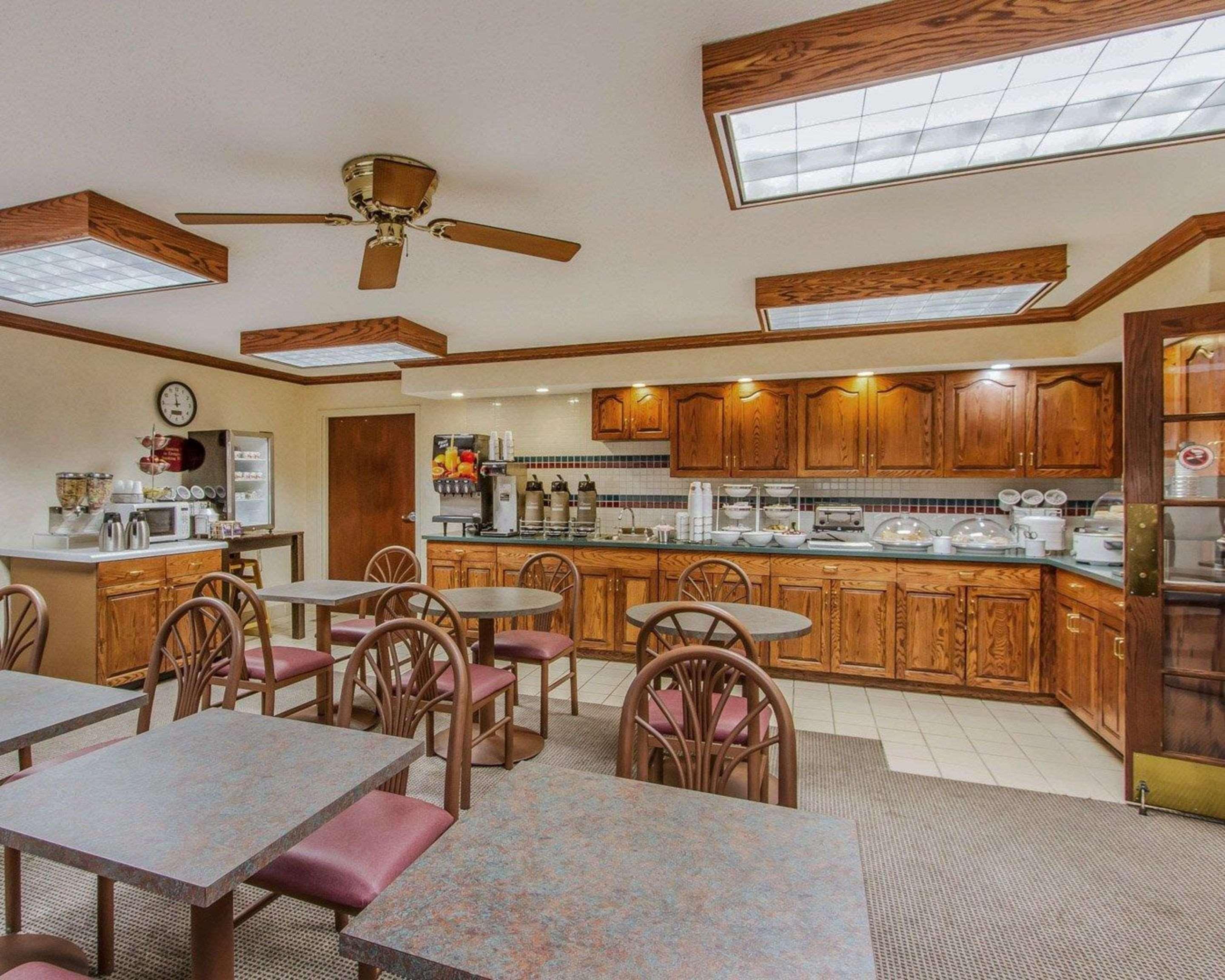 Rodeway Inn Fremont Kültér fotó